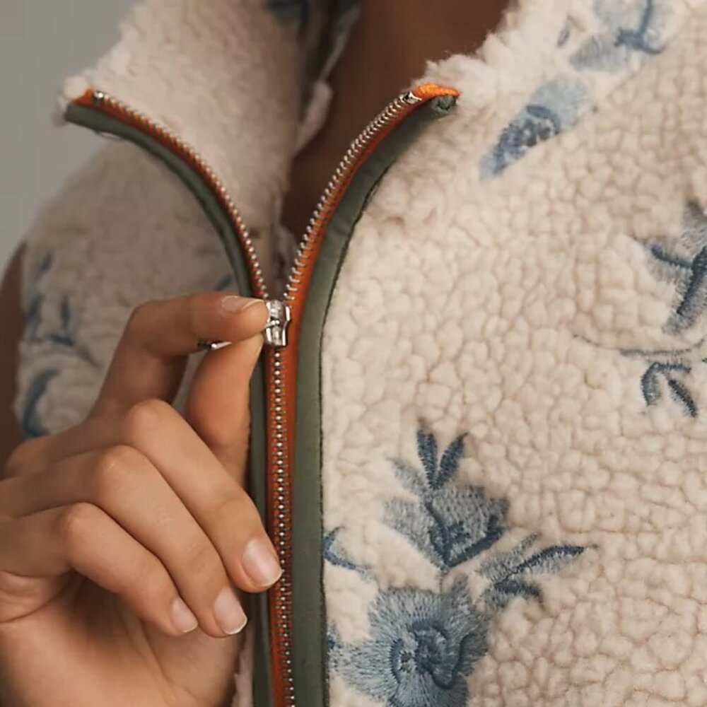 NEW Rd style Anthropologie Elin Embroidered Sherpa Pullover JACKET SIZE M
